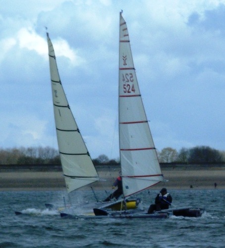 close catamaran racing
